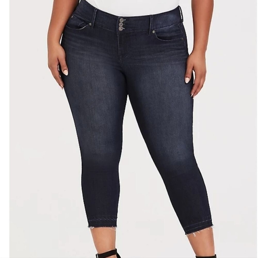 Torrid Released hem jegging ankle jeans SUPER STRETCH DARK WASH size 20T 20 Tall